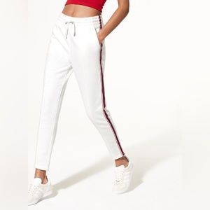 ARITZIA  womens the iconic sweatpants cream white stripped pants joggers
